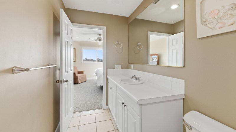 Palacious – Common Bath for BR1 and BR2