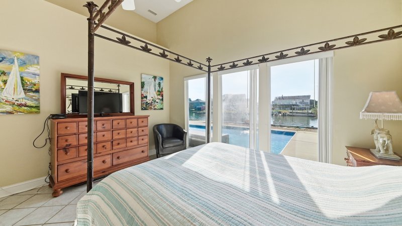 Palacious – Bedroom 7