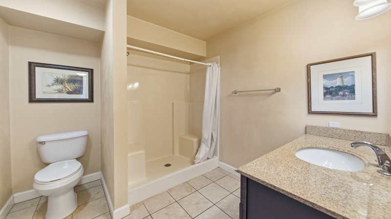 Palacious – Private Bath for BR10