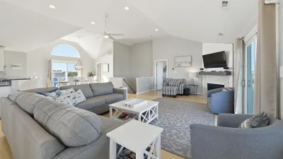 Island Hopper – Living Room