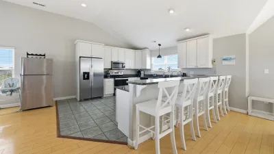 Island Hopper – Kitchen