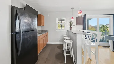 Island Hopper – Kitchenette