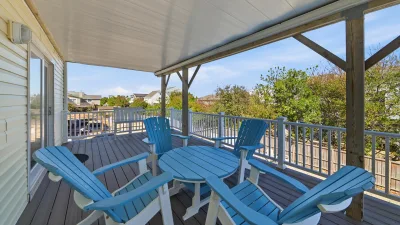 Island Hopper – Covered Deck