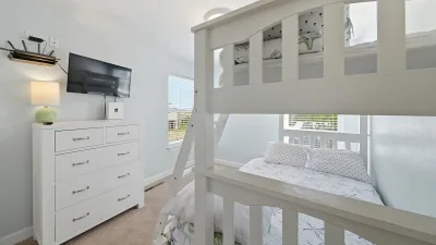 Island Hopper – Bedroom 5