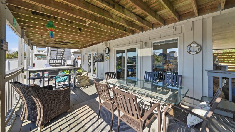 A Beach Oasis – Covered Deck