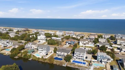 A Beach Oasis – Exterior