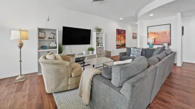 Oceanfront Oasis – Living Room