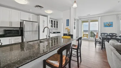 Oceanfront Oasis – Kitchen