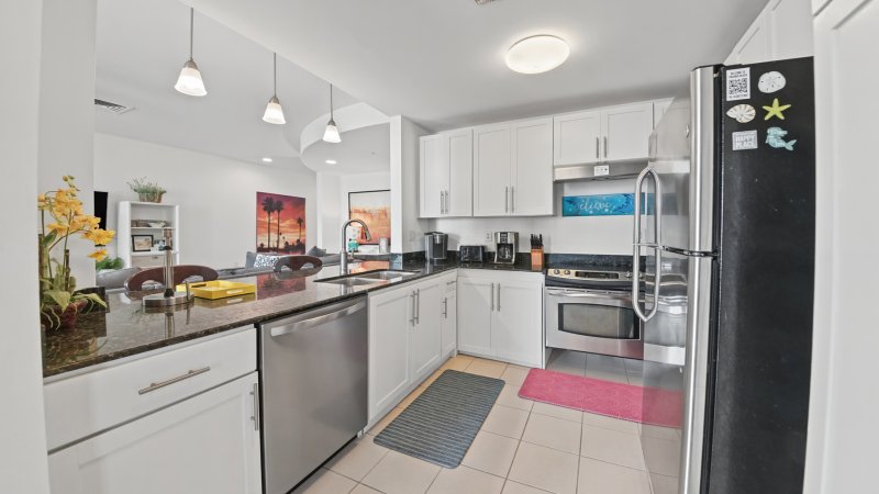 Oceanfront Oasis – Kitchen