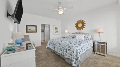 Oceanfront Oasis – Bedroom 1