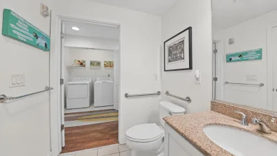 Oceanfront Oasis – Common Bath for BR2 and BR3