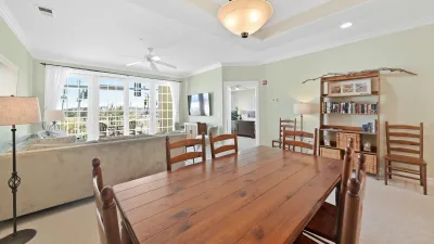 Southern Breeze – Dining