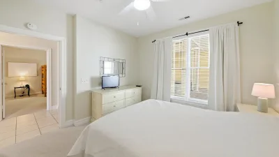 Southern Breeze – Bedroom 2